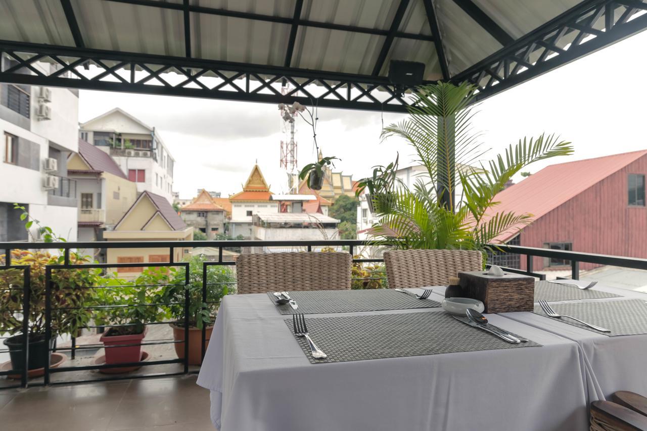 Feliz Hostel Cafe & Bar Phnom Penh Exterior foto